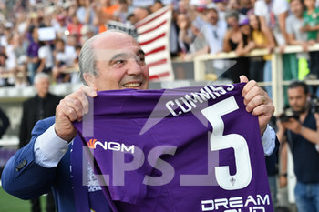 2019-06-07 - Rocco Commisso con la maglia della Fiorentina - PRESENTAZIONE NUOVO PROPRIETARIO DELLA FIORENTINA - ROCCO COMMISSO - ITALIAN SERIE A - SOCCER